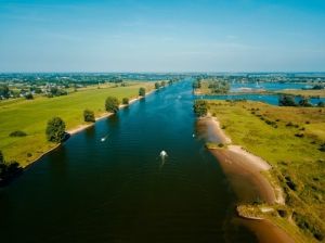 Luchtfoto van de Maas